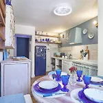 La Medusa Blu