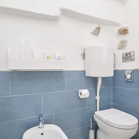 アパート La Medusa Blu アルベンガ