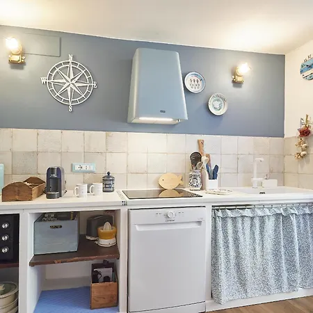 アパート La Medusa Blu アルベンガ